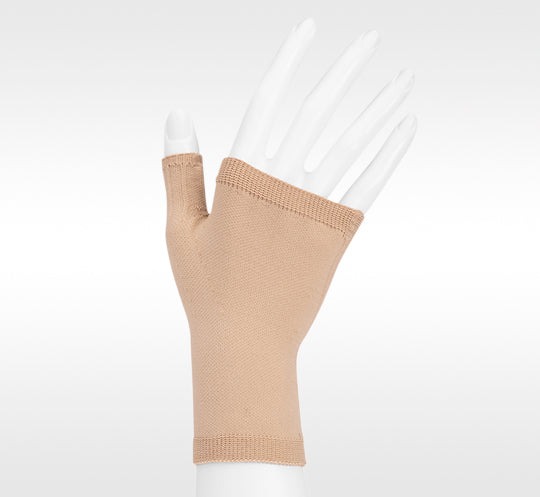 Juzo Seamless Gauntlet (30-40 mmHg)