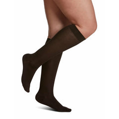 Sigvaris 222C Women's Sea Island Cotton Knee-High Socks (20-30 mmHg)